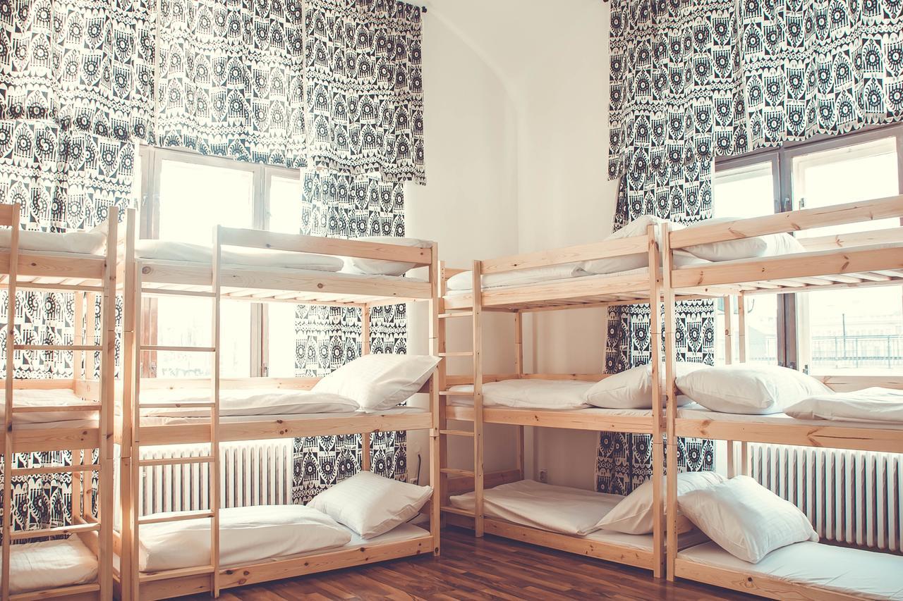 Hostel Ibex Прага Экстерьер фото